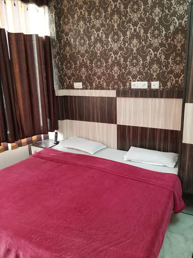 Time Square Guest House Jalandhar Extérieur photo