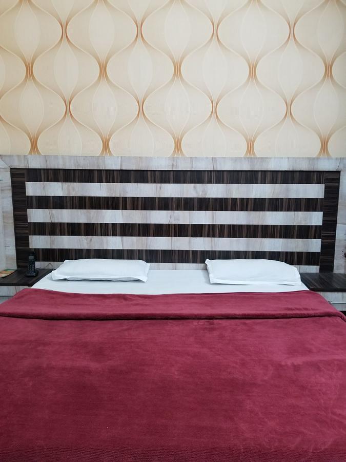 Time Square Guest House Jalandhar Extérieur photo