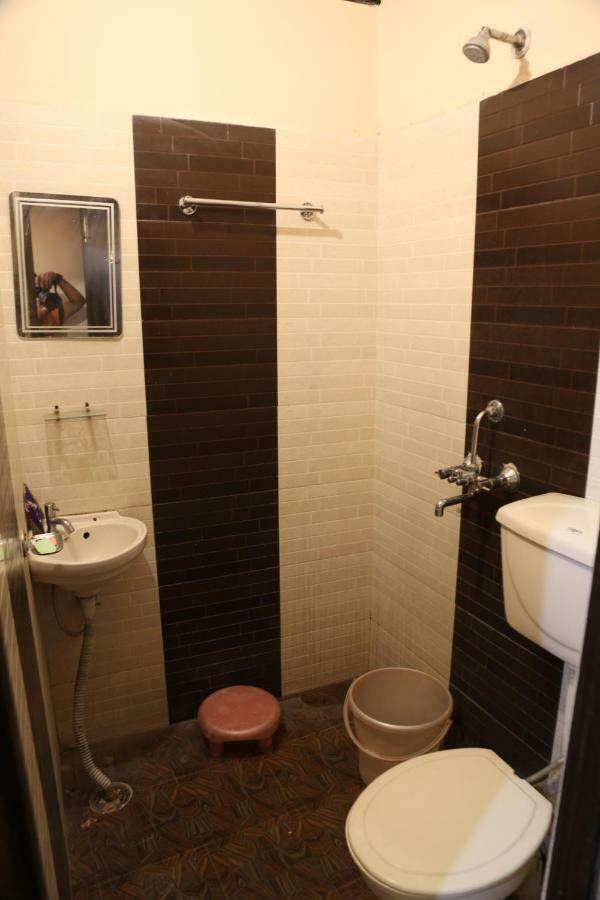 Time Square Guest House Jalandhar Extérieur photo